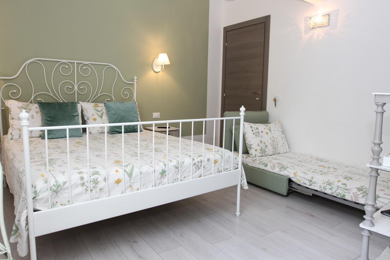 Carducci Bed and Breakfast Como Eksteriør billede